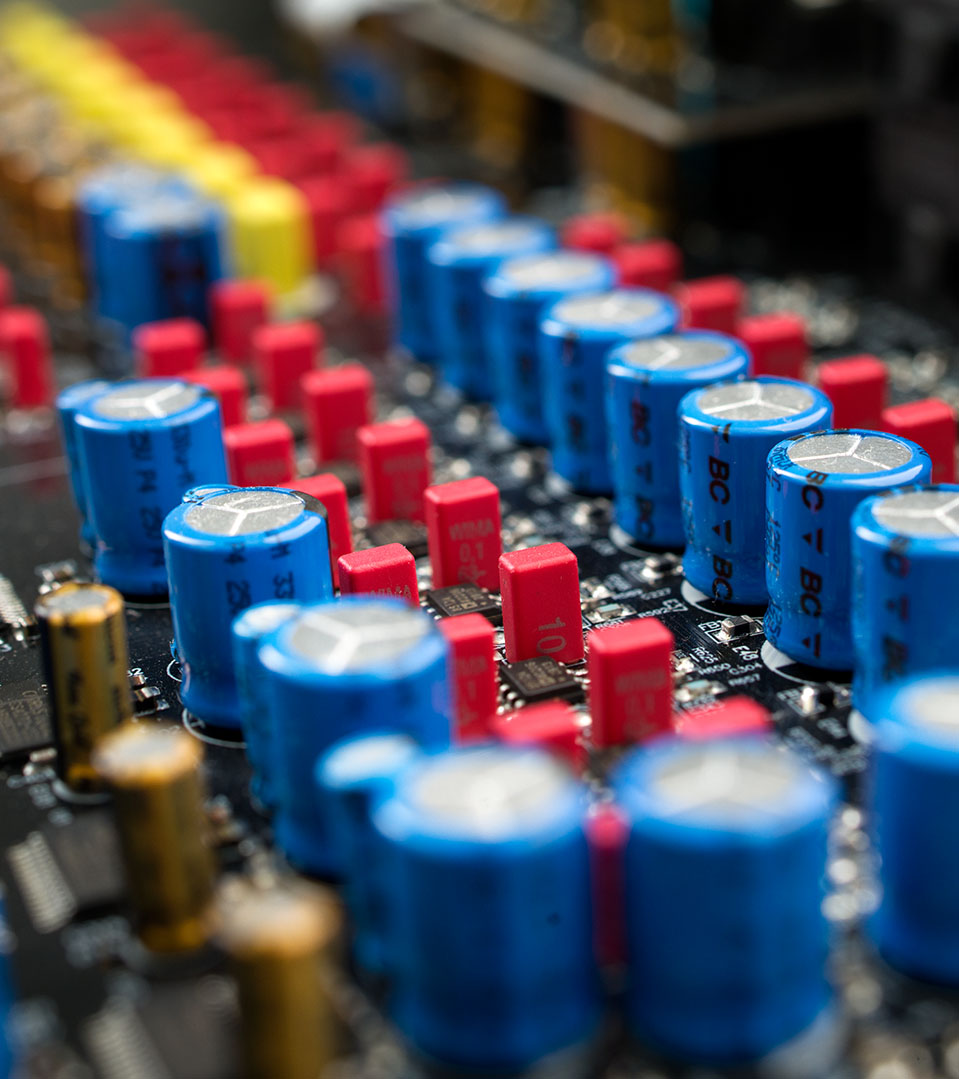 <strong>Superior macro MMC clocking</strong> and flexible sample rates.